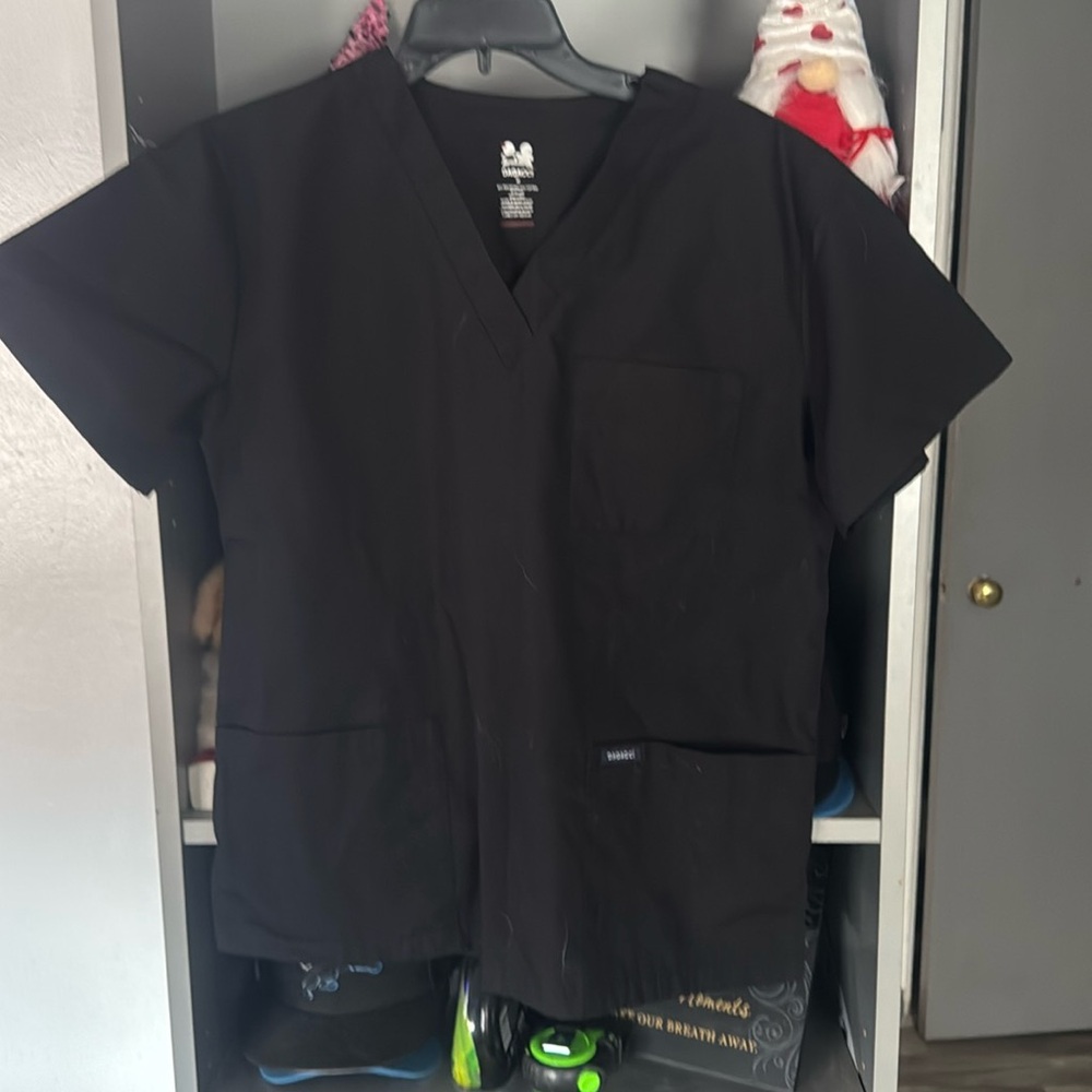 Dagacci scrub top